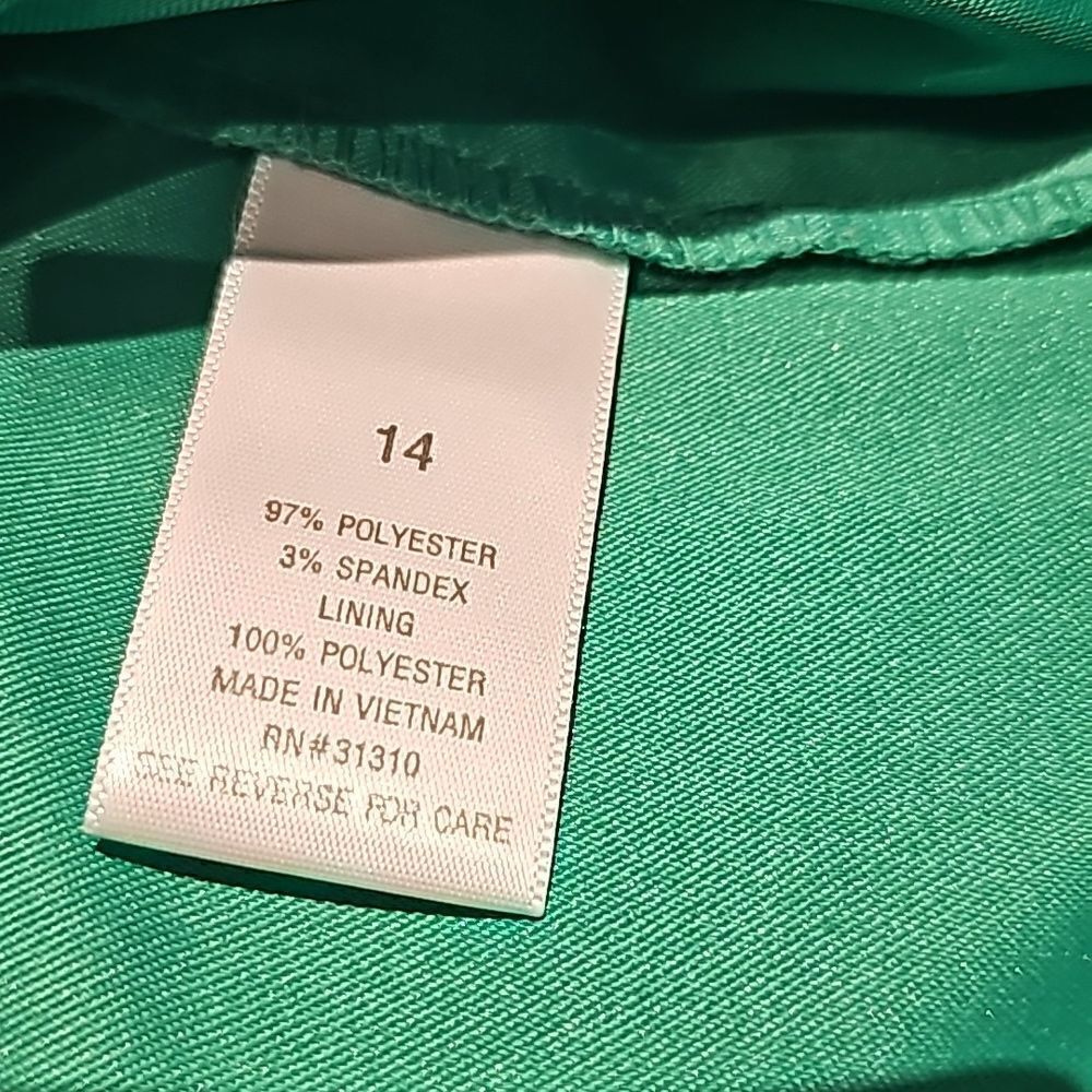 Emerald green fit n flare dress by Dressbarn size 14 - Picture 11 of 12